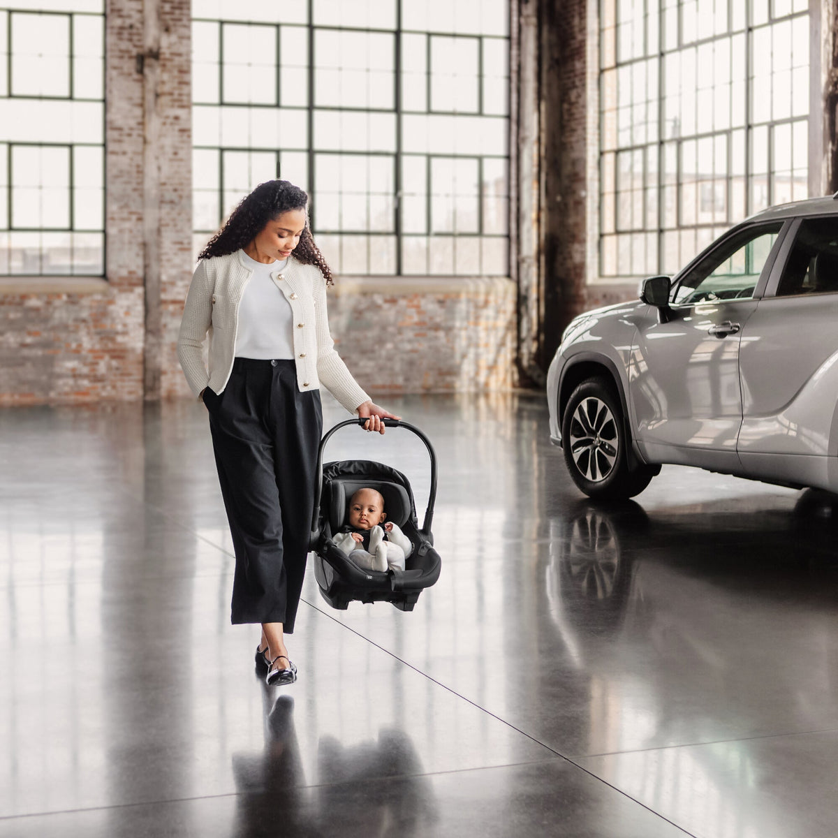 UPPAbaby Aria V2 Infant Car Seat + Base