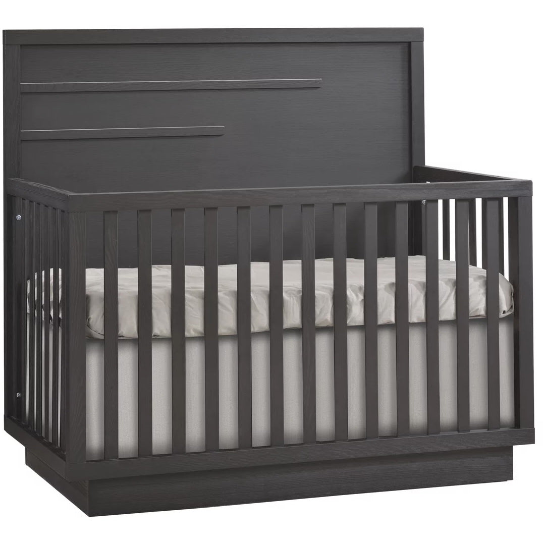 Natart Como 5-in-1 Convertible Crib with Horizontal Molding