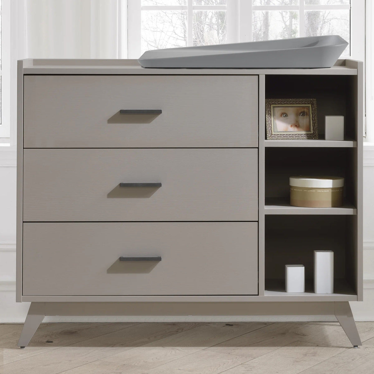 Tulip Sissi Crib-to-Double Bed + Combo Dresser Set